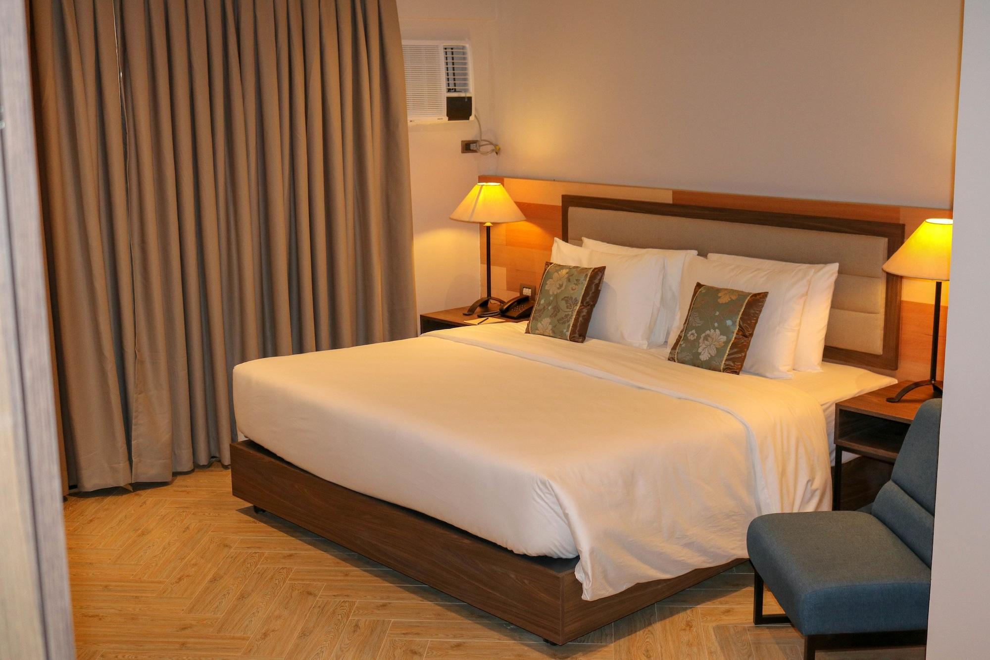 Acacia Hotel Bacolod Extérieur photo