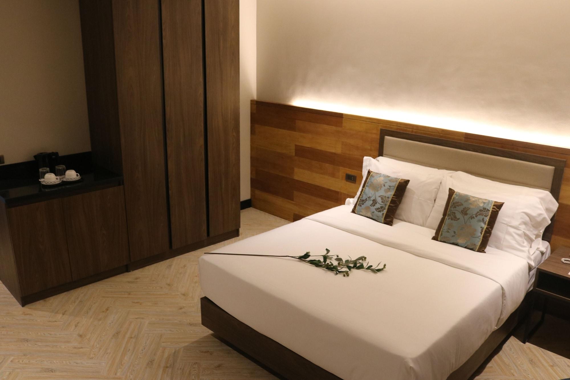 Acacia Hotel Bacolod Extérieur photo