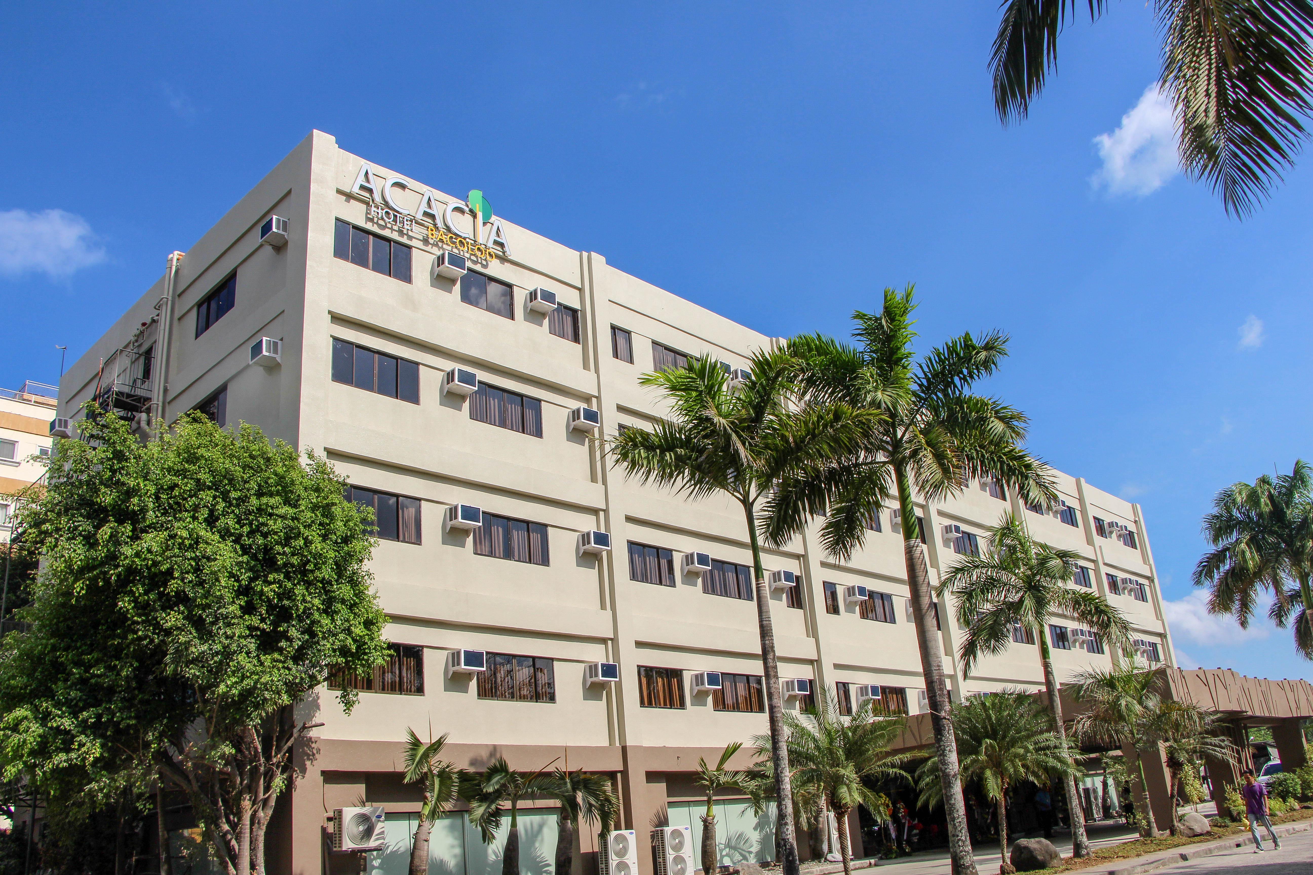 Acacia Hotel Bacolod Extérieur photo