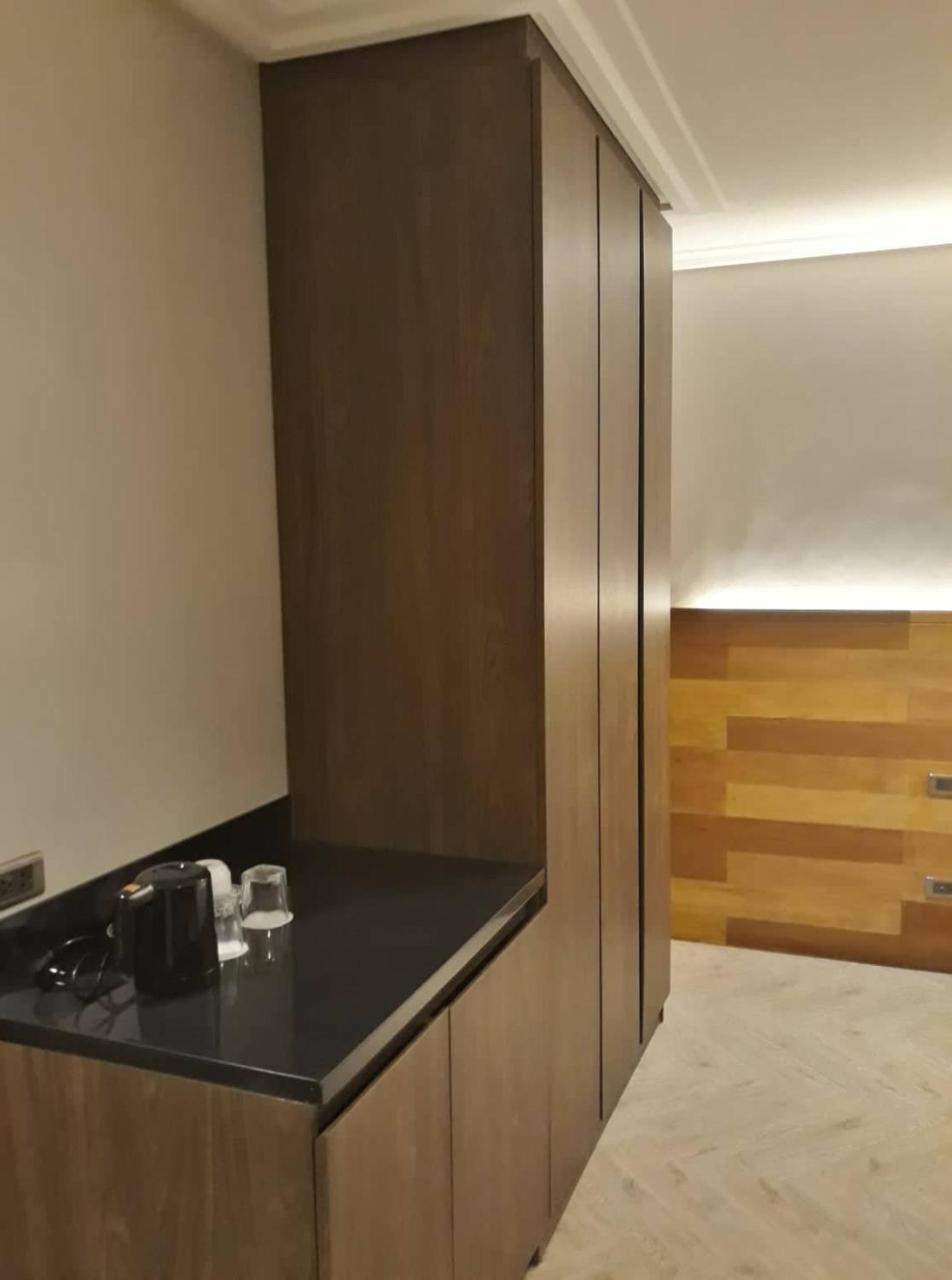Acacia Hotel Bacolod Extérieur photo